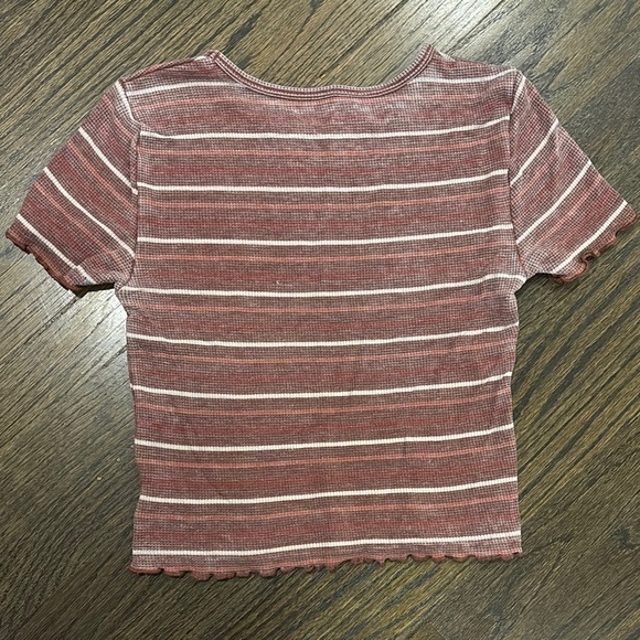 Teens Distressed Striped Ribbed Crop Top by American Eagle (size small) - Picture 7 of 7